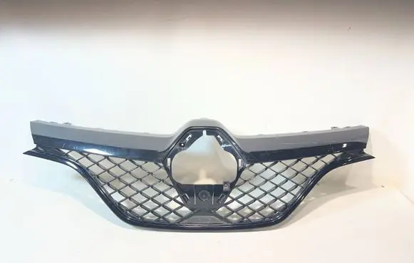 Renault Megane IV Front bumper upper radiator grill 622567843R