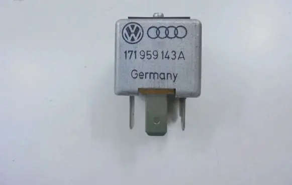 Volkswagen PASSAT B3 Other relay 171959143A