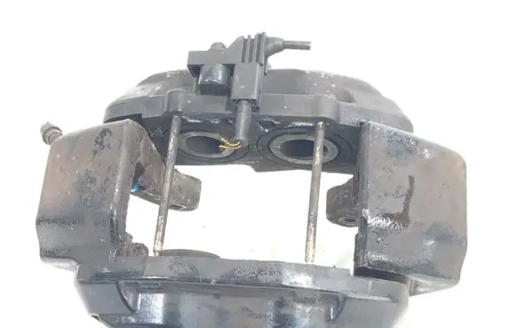 Mercedes-Benz S W220 Front brake caliper 20704604
