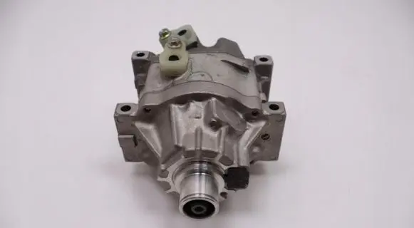 Toyota Yaris Air conditioning (A/C) compressor (pump)