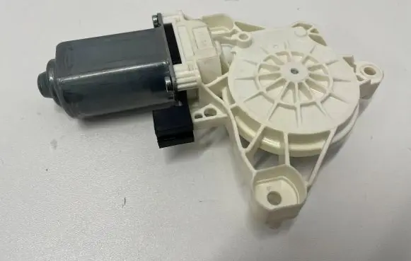 Mercedes-Benz CLS C257 Rear door window regulator motor A0009061607
