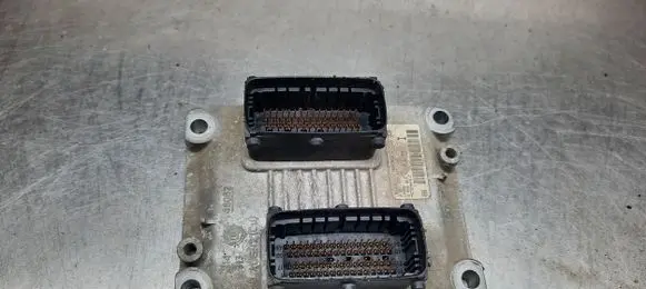 Fiat Punto (188) Engine control unit/module ECU 0261207407
