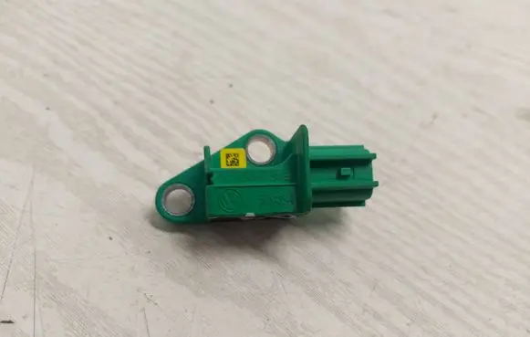 Audi Q7 4L Airbag deployment crash/impact sensor 1K0909606C 5WK43544