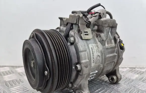 BMW 5 F10 F11 Air conditioning (A/C) compressor (pump) 9216466 DCP05096