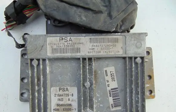 Peugeot 406 Engine control unit/module 9632727280