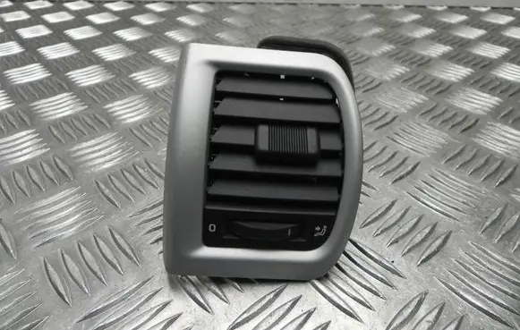 Skoda Fabia Mk2 (5J) Rear air vent grill 5J0819701C T1371