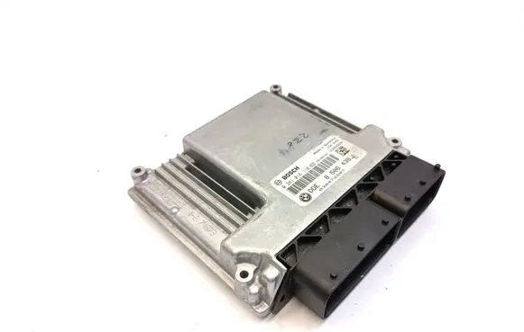 BMW 3 E90 E91 Engine control unit/module 0281016110 8506438 850643801