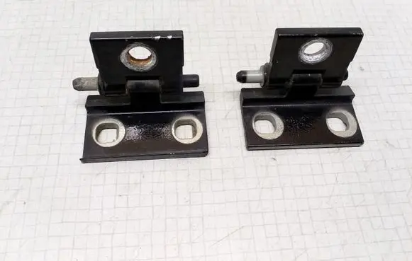 Volvo V70 Front door hinge set 