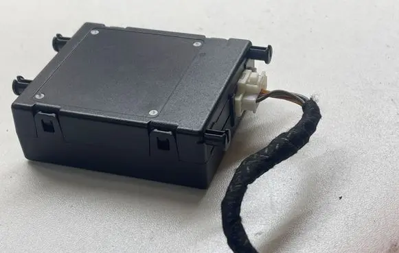 Mercedes-Benz SL R231 Alarm control unit/module A2319052600 00005328 P30052600