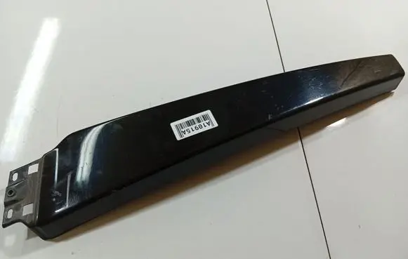 Audi A6 S6 C6 4F Front door glass trim molding 4F0853290