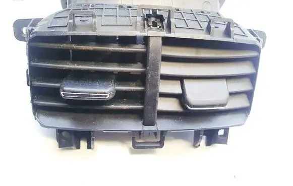 MG HS Dash center air vent grill 1347636 10282428
