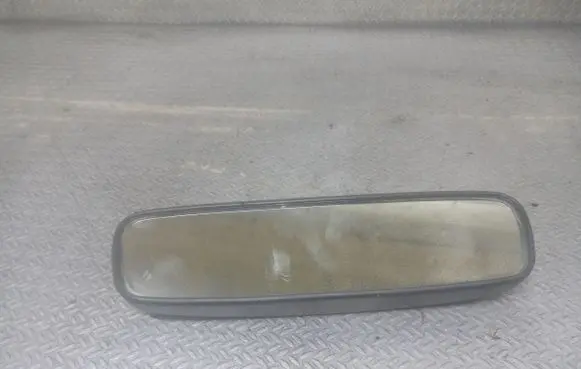 Subaru Legacy Rear view mirror (interior) E13010836