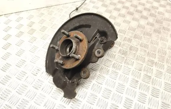 Ford Focus Front wheel hub AV613K170