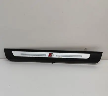 Audi Q8 Front sill trim cover 4M8947405A