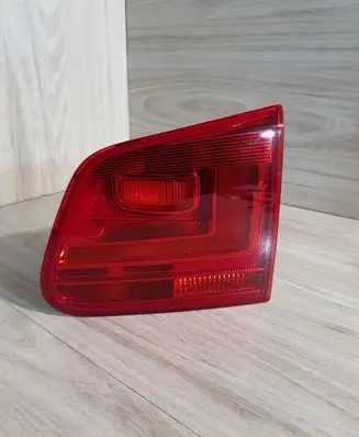 Volkswagen Tiguan Tailgate rear/tail lights 178957