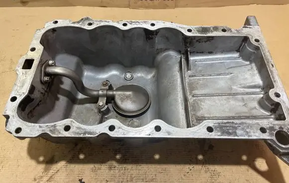 Opel Tigra B Oil sump 9128621
