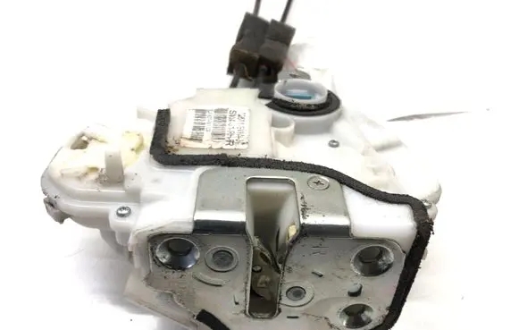Honda CR-V Rear door lock 72611-SWA-J1