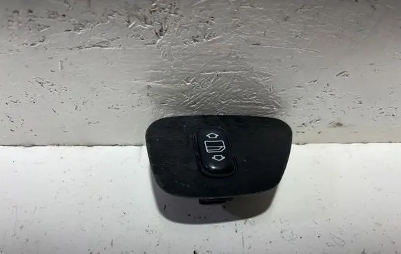Mercedes-Benz E W210 Electric window control switch 534240