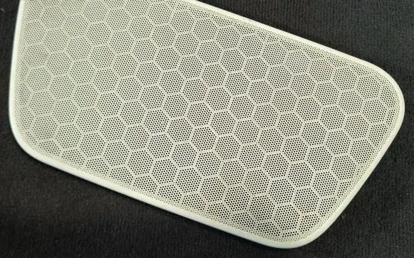 Side speaker trim/cover