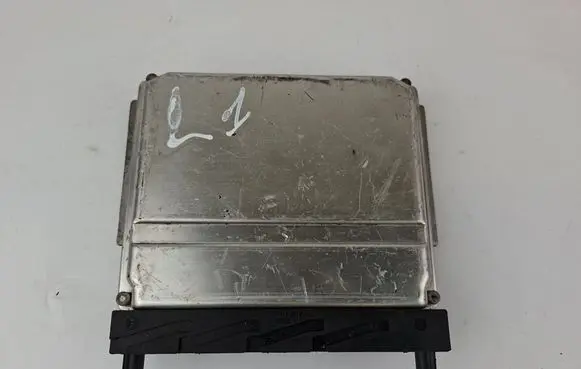 Volvo V70 Engine control unit/module 30646978A 0281011441