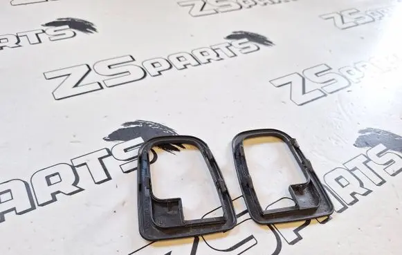 BMW M3 Front door cover/cap 51128219023 51228219024 8219023