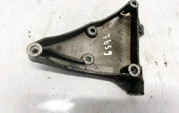 Audi A6 S6 C5 4B Engine mounting bracket 059260889e