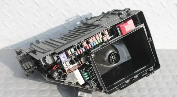 Nissan Qashqai J12 Fuse box set PUSZKA-QASHQAI-J12