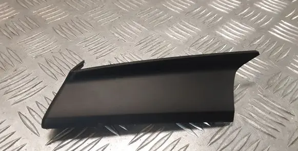 Dashboard glove box trim