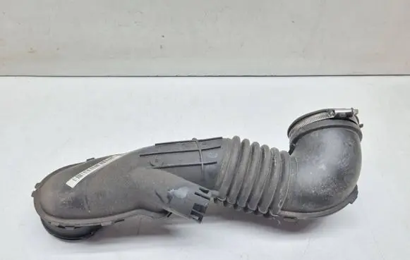 BMW X1 E84 Air intake hose/pipe 7804846 13717804846