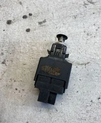 Volvo V70 Brake pedal sensor switch 9128577
