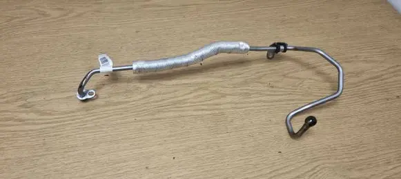 BMW 3 F30 F35 F31 Turbo turbocharger oiling pipe/hose 8513616