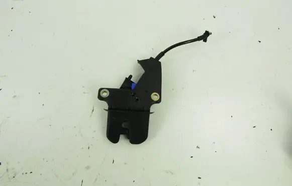 Audi A4 S4 B6 8E 8H Tailgate/trunk/boot lock/catch/latch 8E5827505B