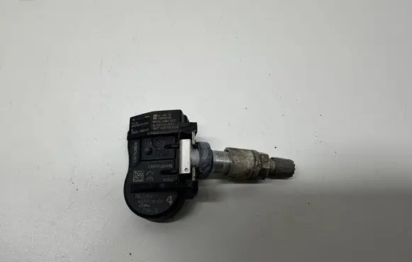 Nissan Qashqai Tire pressure sensor 407003VU0A S180052048E