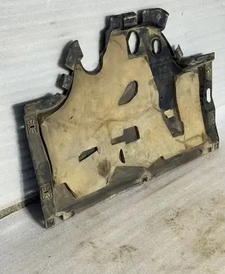 Renault Trafic III (X82) Engine splash shield/under tray 758908963R 93462149