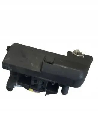 Audi A4 S4 B8 8K Battery relay fuse 4F0915519