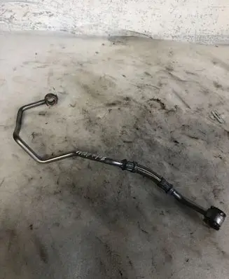 Peugeot 308 Turbo turbocharger oiling pipe/hose