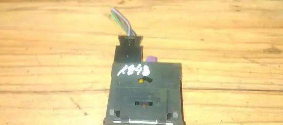Headlight level height control switch