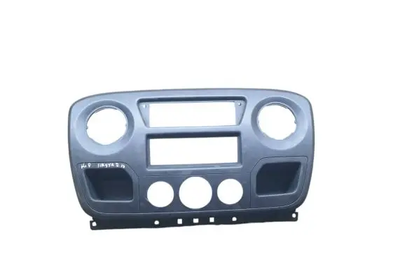Renault Master III Dashboard center trim panel 682600025R