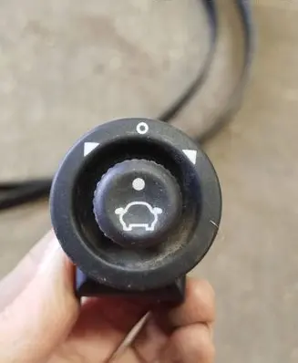 Ford Focus Wing mirror switch 93BG17B676BA D3L0A