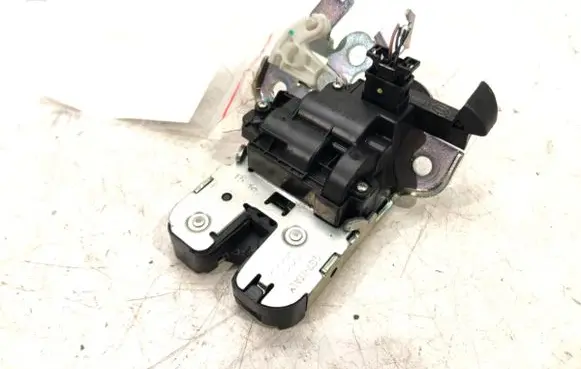 Audi A5 8T 8F Tailgate exterior lock 8R0827505A