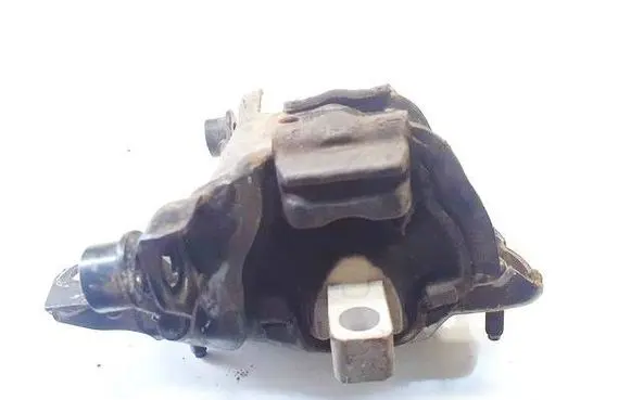Engine mount bracket
