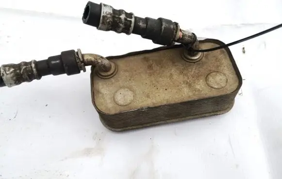 Engine oil radiator