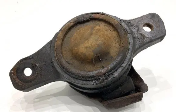 Subaru Outback Engine mount vacuum valve 