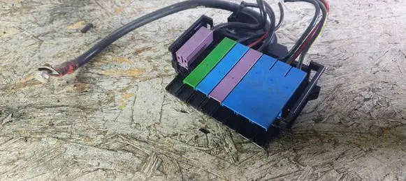 Opel Zafira A Fuse box set 9685661