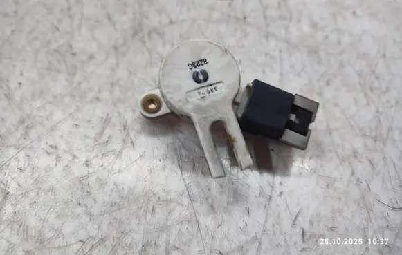 Sensor