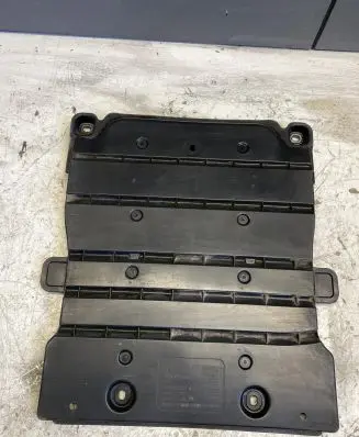 Volkswagen Golf Sportsvan Gearbox bottom protection 5Q0825230H