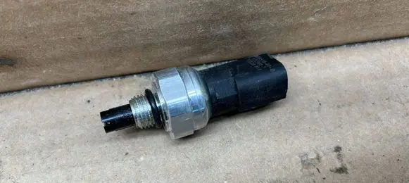 Tesla Model X Sensor 100851600B 7867 1008516