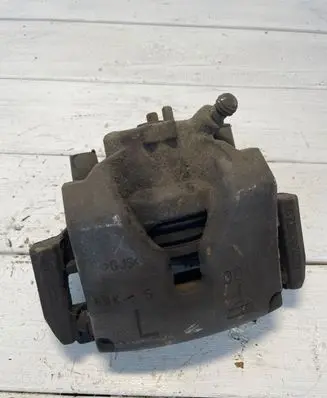 Honda Civic IX Front brake caliper