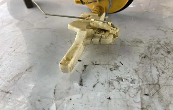 Fuel level sensor