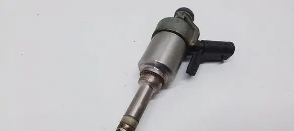 Volkswagen PASSAT B7 USA Fuel injector 06A906036C